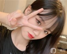 醫(yī)生檢查了我的臉，說是因為臉的中下部比較胖，不需要動骨頭，可以選擇面部