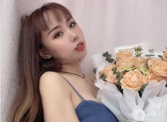 我其實早就想做雙眼皮了，周圍的朋友都做過，所以我更想做