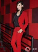 宋佳的時尚秘籍：如何穿西裝展現(xiàn)女人味