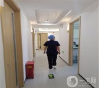 鄭州種植牙醫(yī)院排名榜有哪些？這五家醫(yī)院榜上有名_報(bào)價(jià)明細(xì)一覽