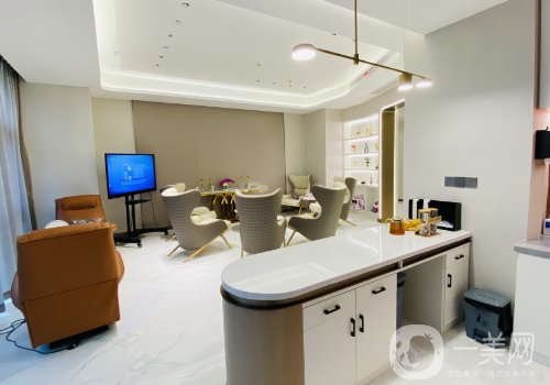 深圳蒳美邇朱燦口碑怎么樣?口碑醫(yī)生|熱度很高!