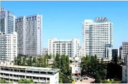 武漢隆胸手術(shù)好的三甲醫(yī)院有哪些？2022排名新出爐| 上榜醫(yī)院深受愛美者關(guān)注和